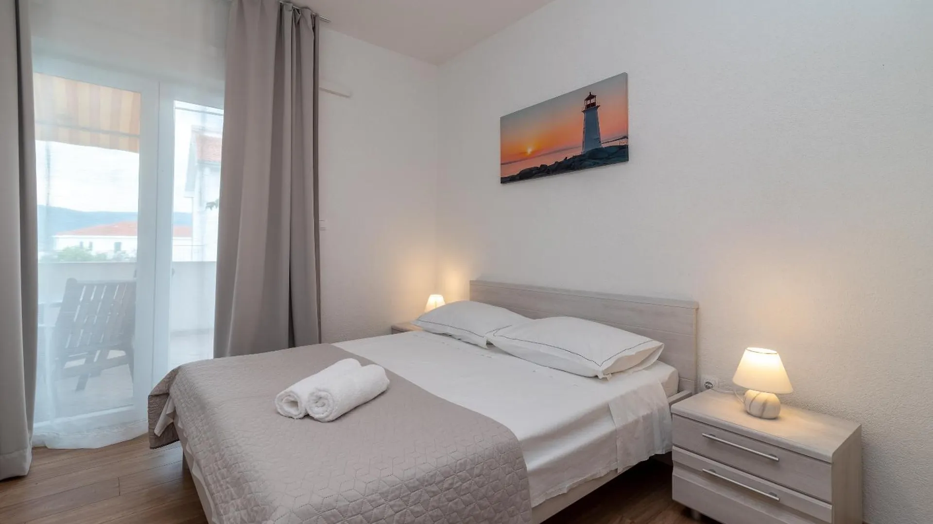Apartments Brico Trogir 0*,