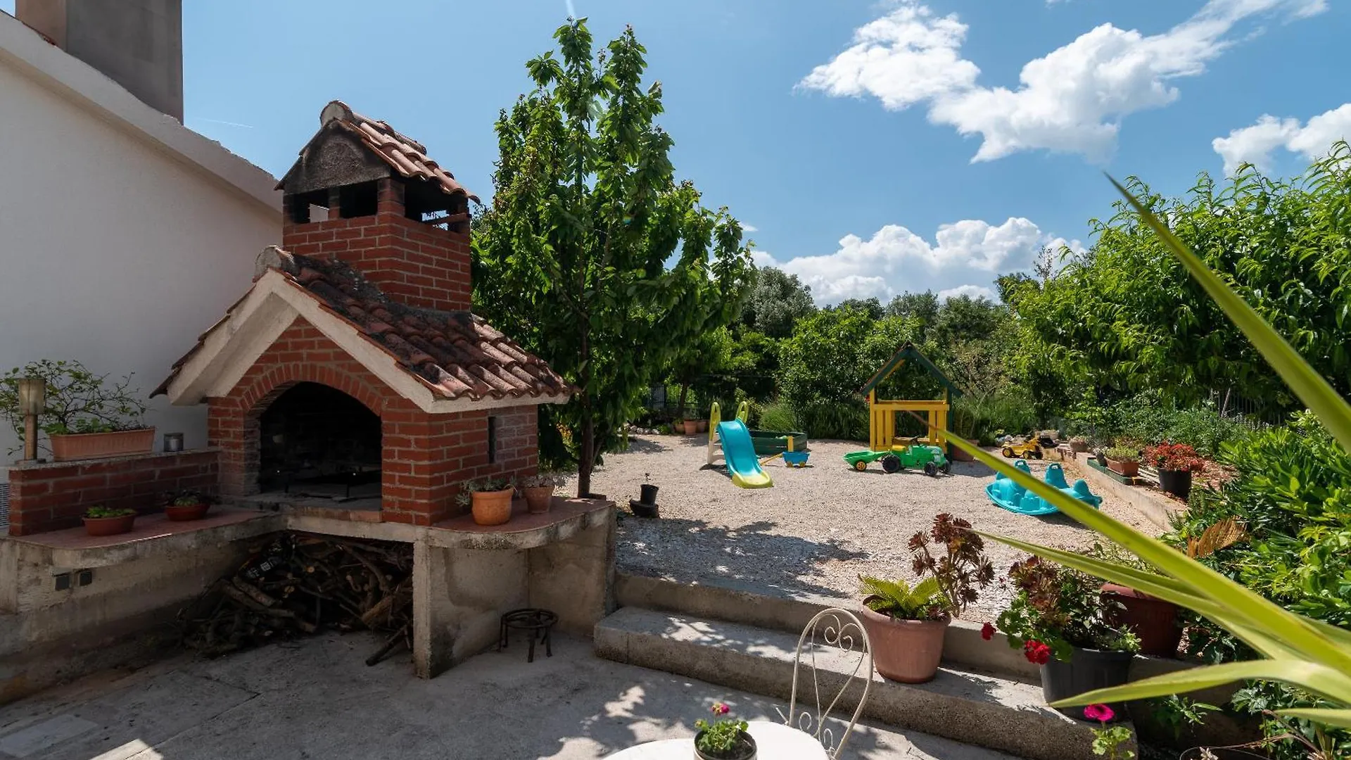 Apartments Brico Trogir Croatia