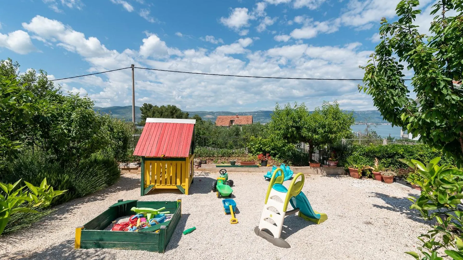 Apartments Brico Trogir