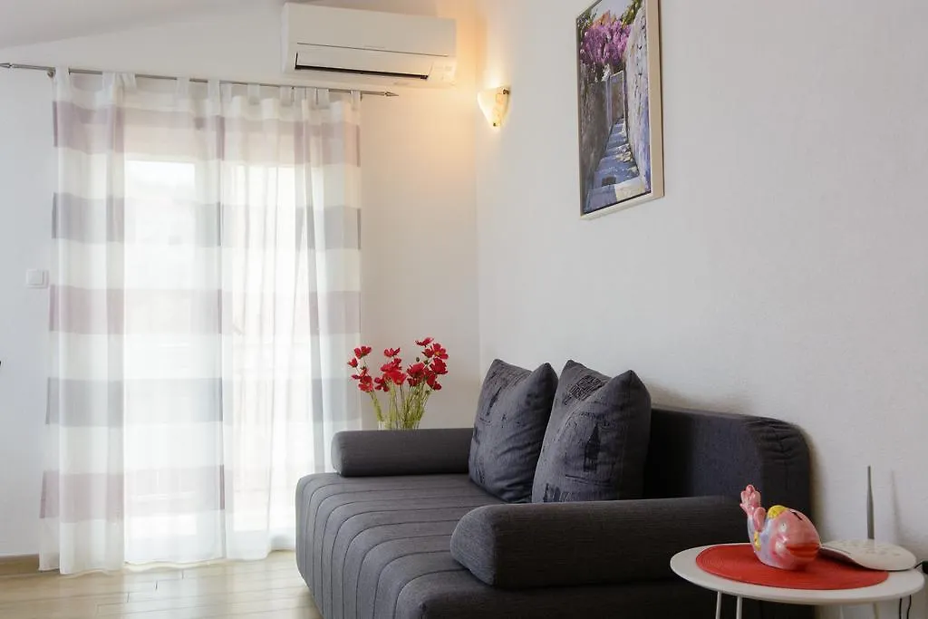 Apartments Brico Trogir Croatia