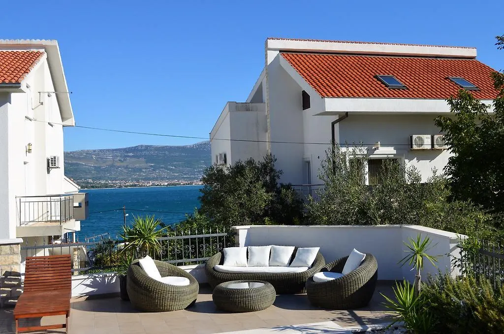 Apartments Brico Trogir
